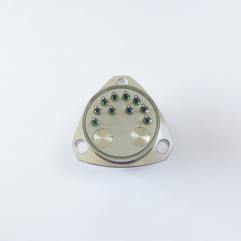 Current Type Triaxial Acceleration Sensor